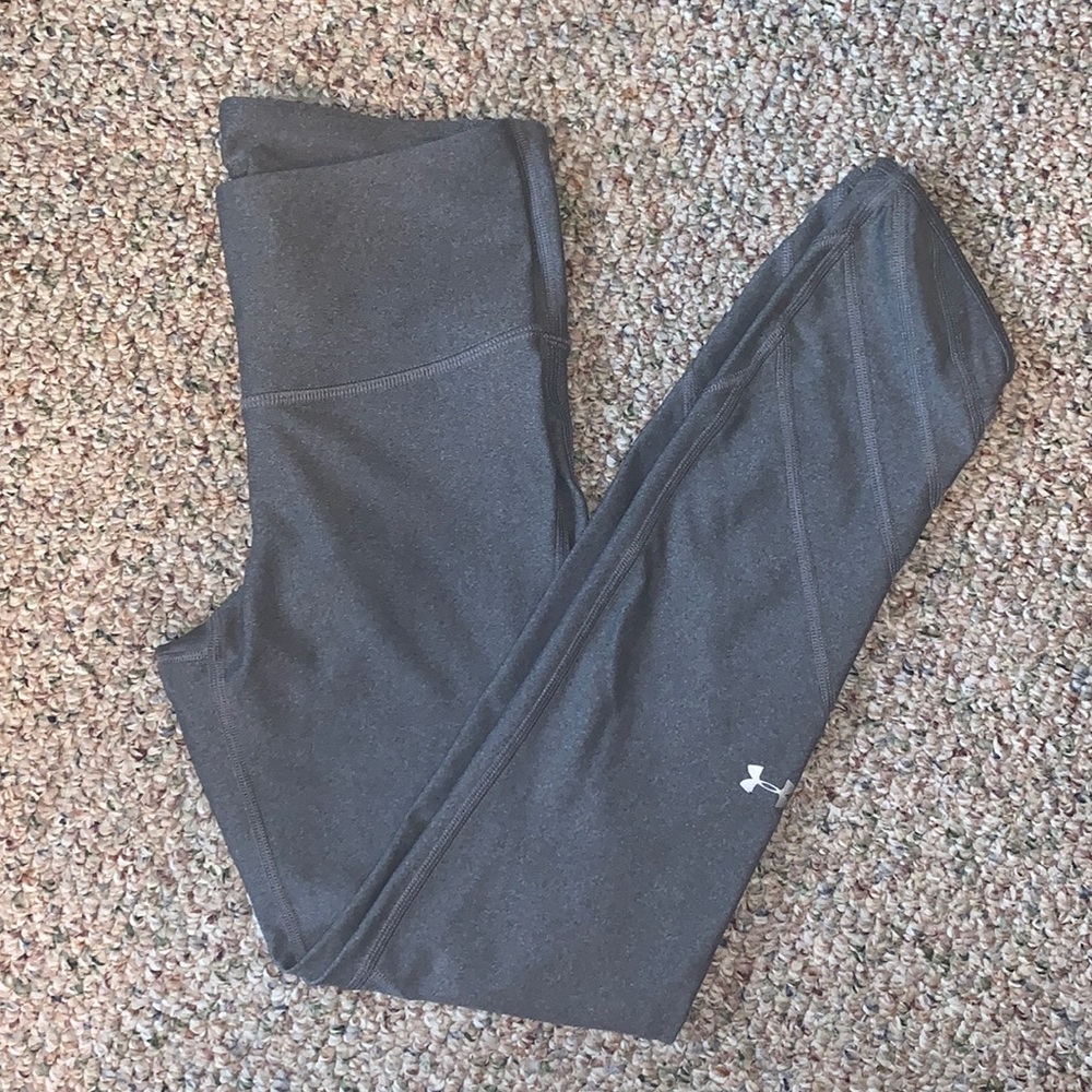 Under Armour Heat Gear 7/8 leggings Size Sm